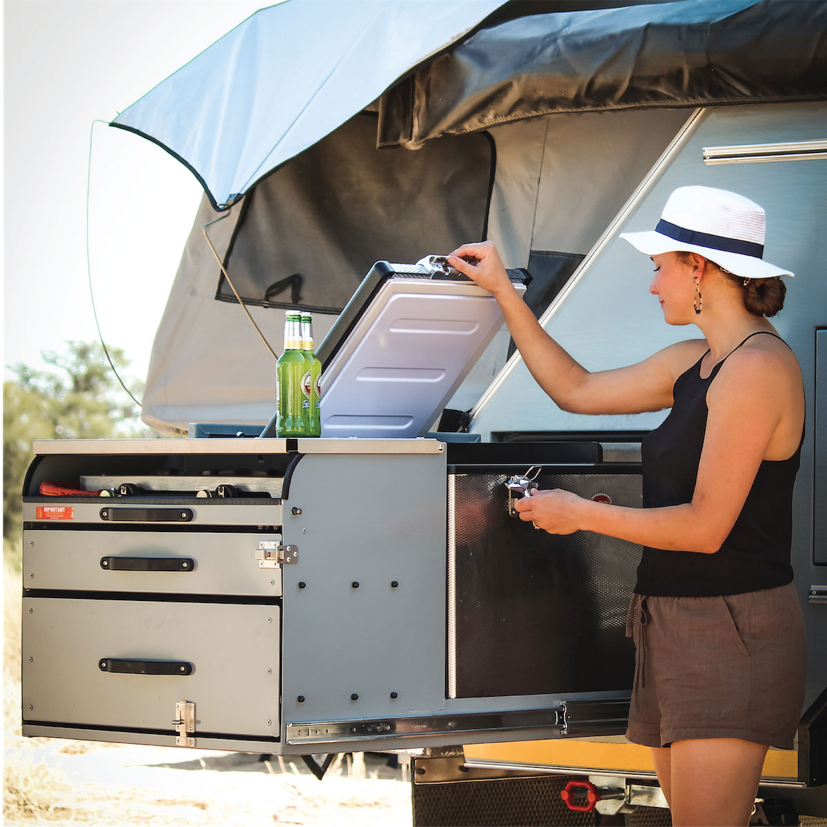 SnoMaster 81.5L Dual Compartment Fridge/Freezer - Stainless Steel - Includes Cover